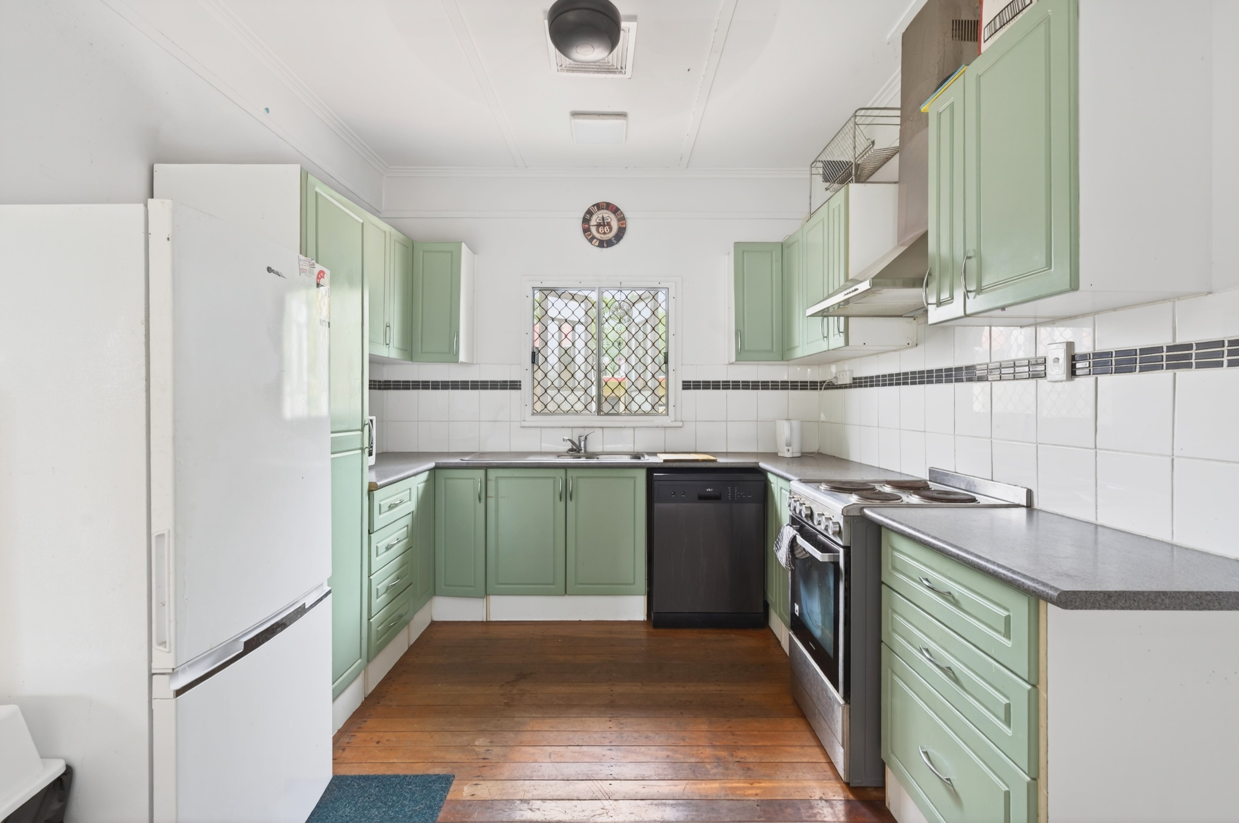 36 Illuta Street, Rasmussen - Thumbnail 4
