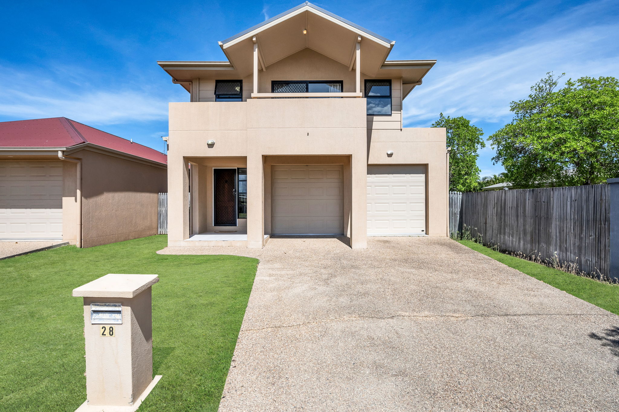 28 Laurie Motti Parade, Kirwan - Image 1