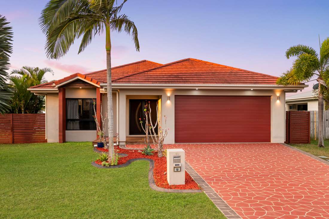 19 Dundabella Drive, Deeragun - Image 1