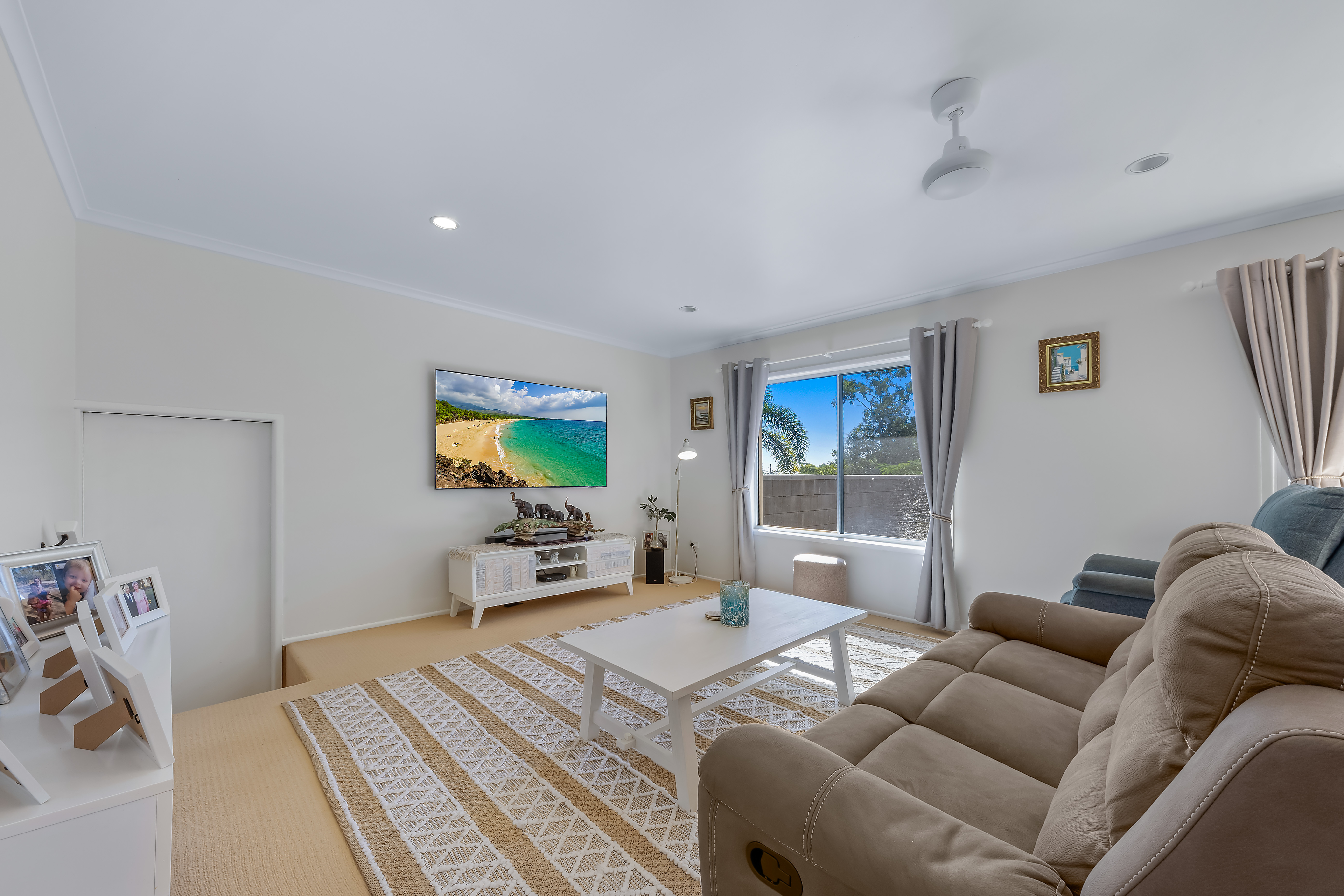 1 Gloucester Avenue, Hideaway Bay - Thumbnail 8
