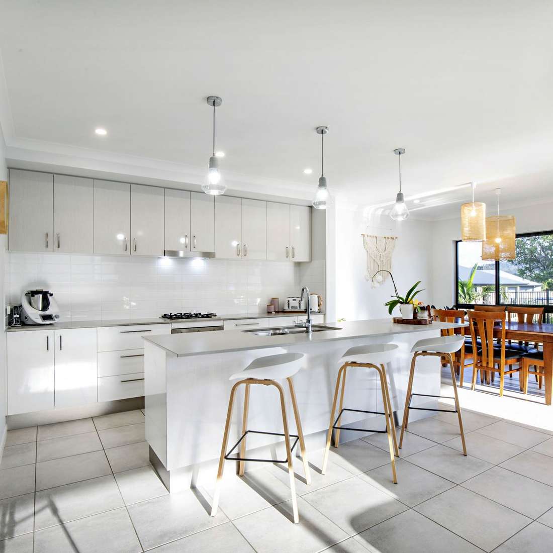 5 Jessamine Close, Cannonvale - Thumbnail 4