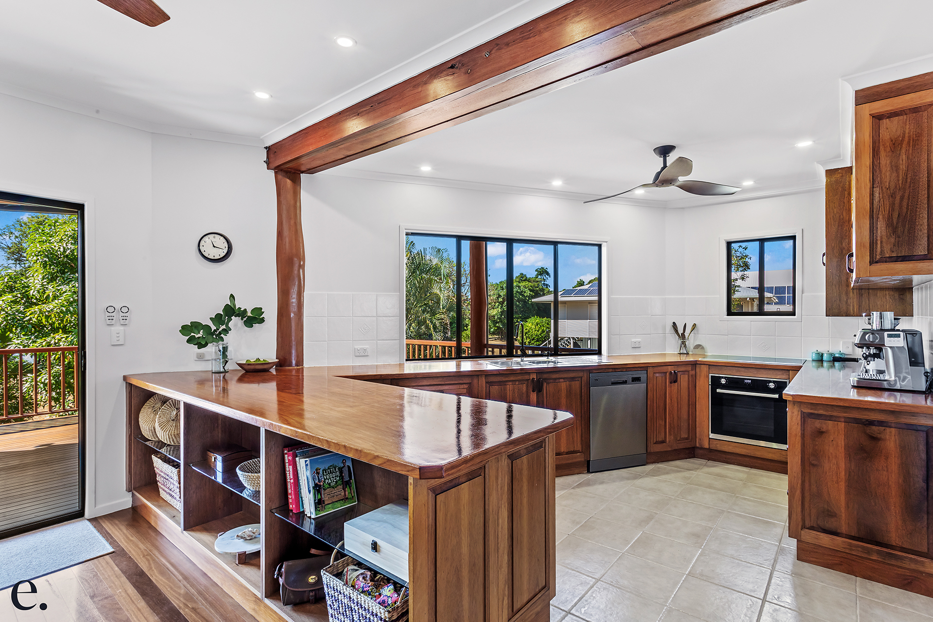 130 Gloucester Avenue, Hideaway Bay - Thumbnail 8