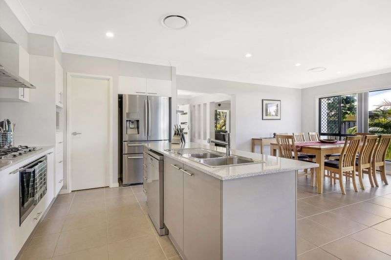 10 Tribulation Crescent, Coomera - Thumbnail 5