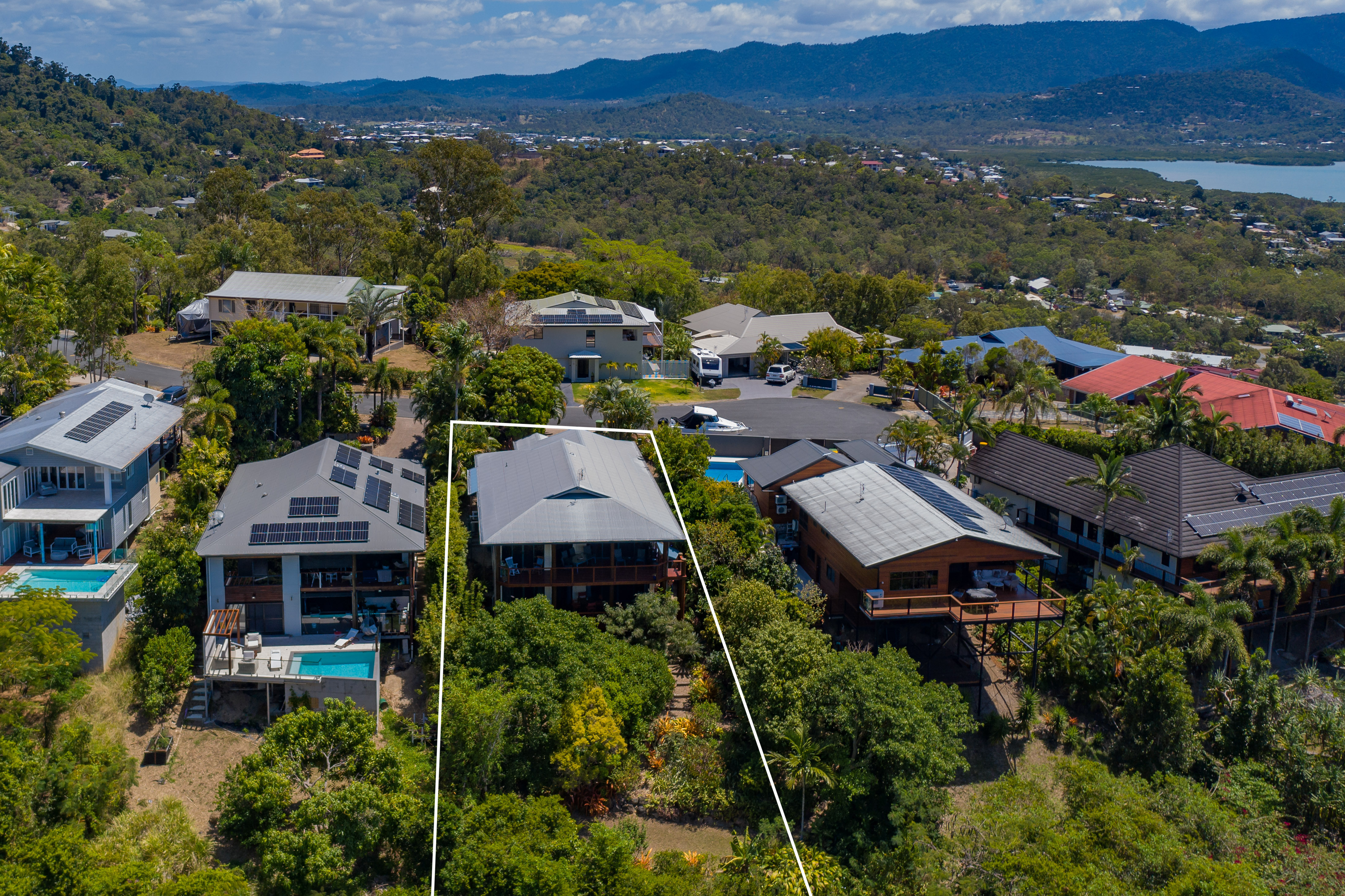 26 Macona Crescent, Cannonvale - Thumbnail 6