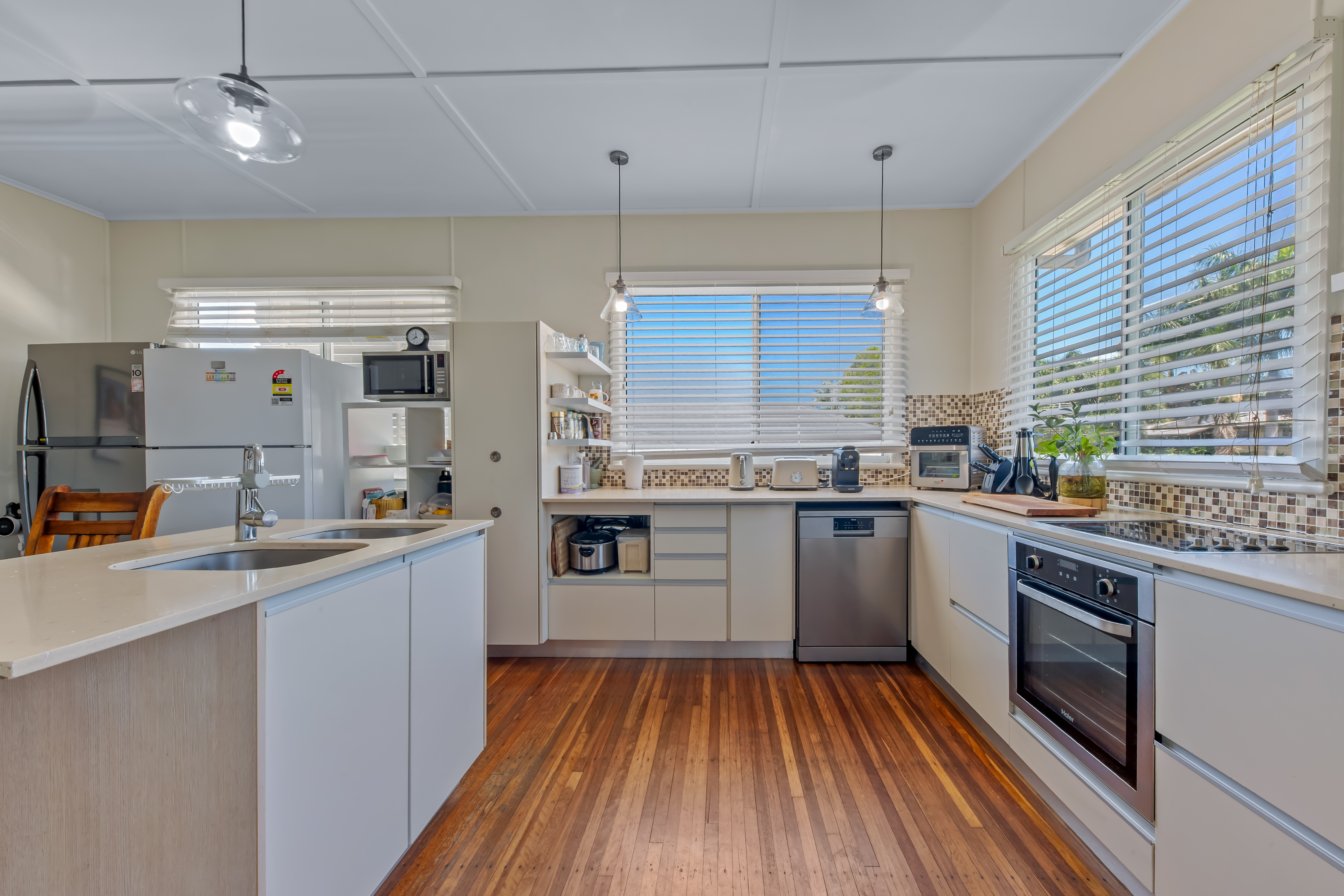 6 Elizabeth Street, Proserpine - Thumbnail 2