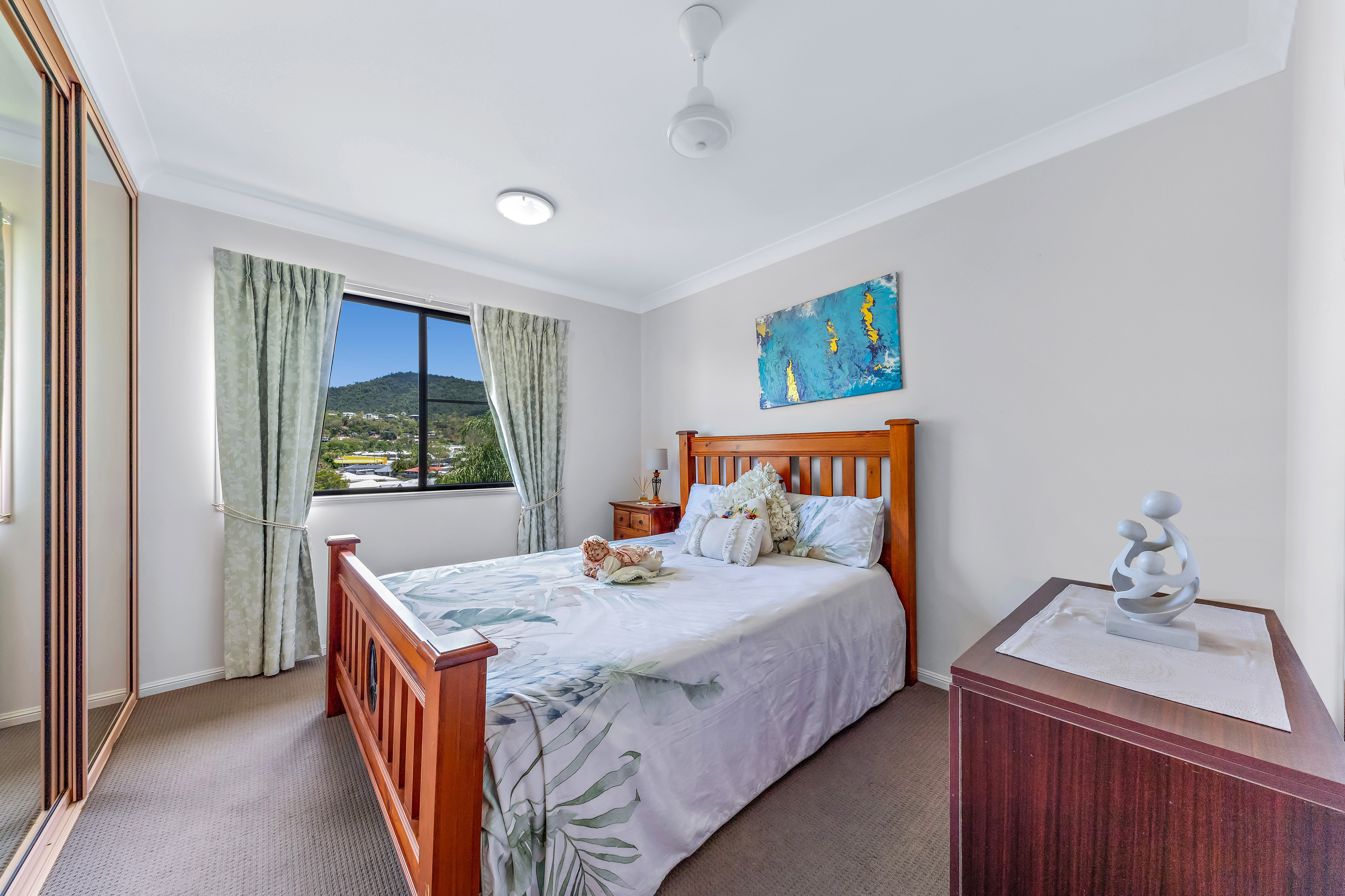 8 Grace Avenue, Cannonvale - Thumbnail 5