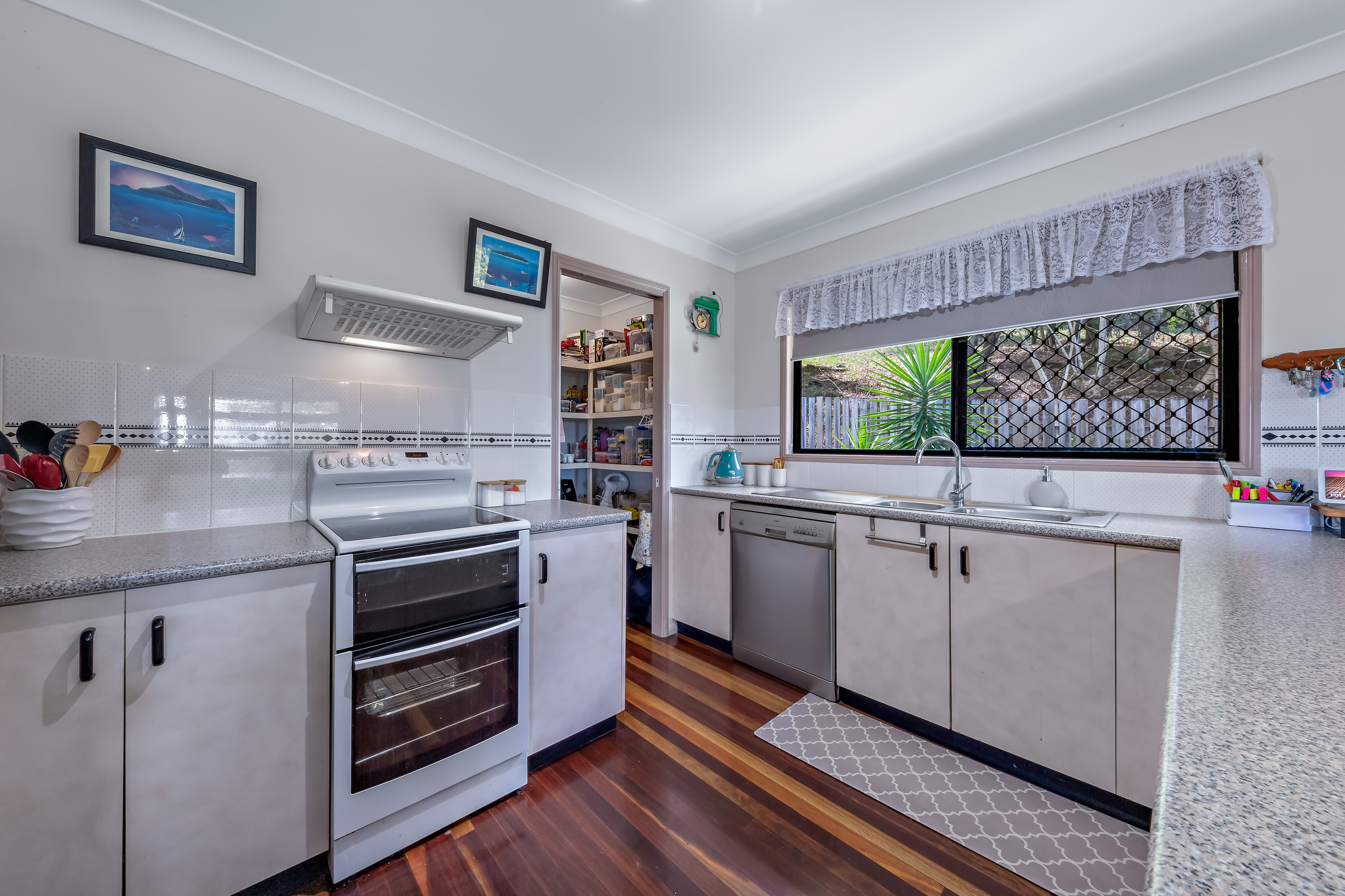 8 Grace Avenue, Cannonvale - Thumbnail 4