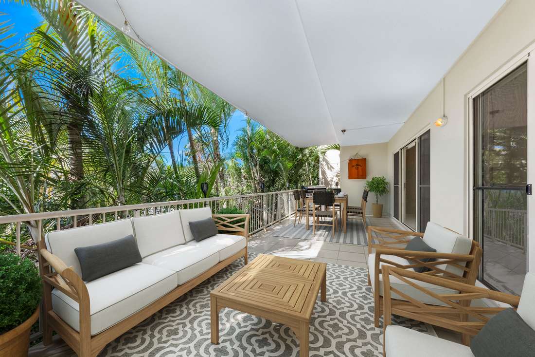 42/21 Shute Harbour Road