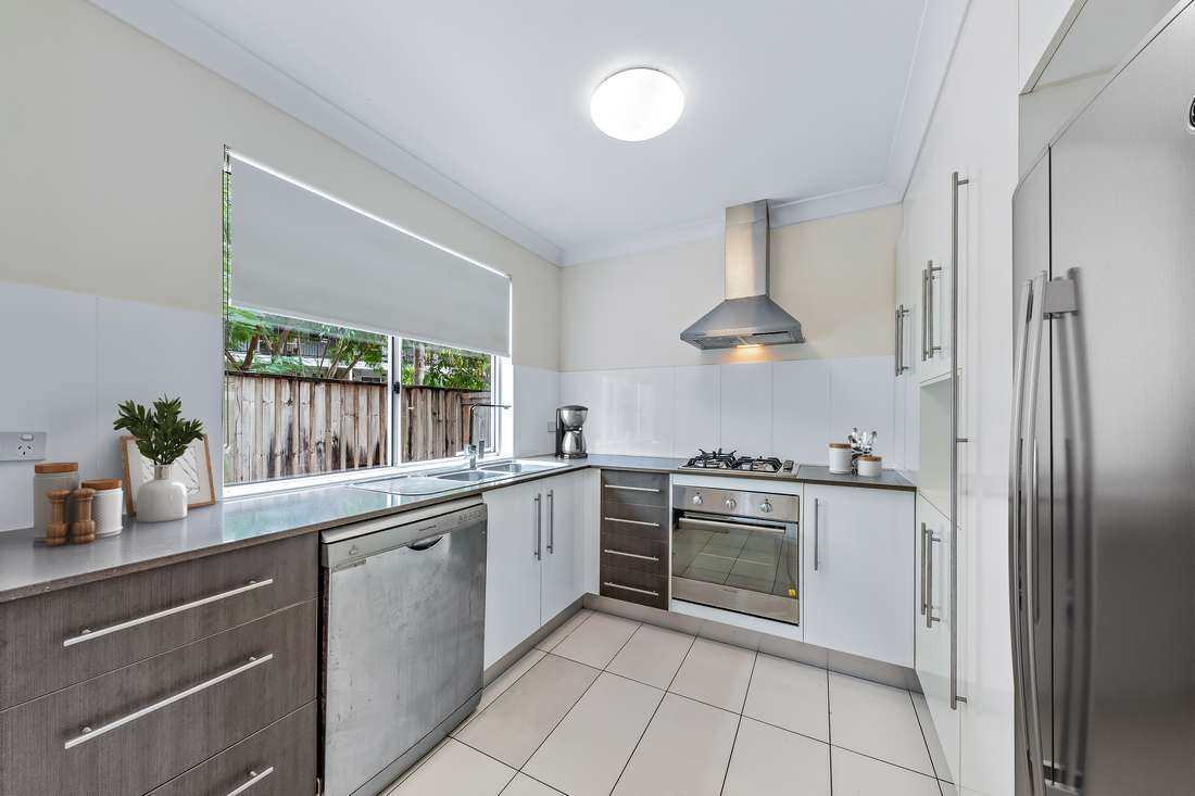4/65 Manooka Drive, Cannonvale - Thumbnail 2