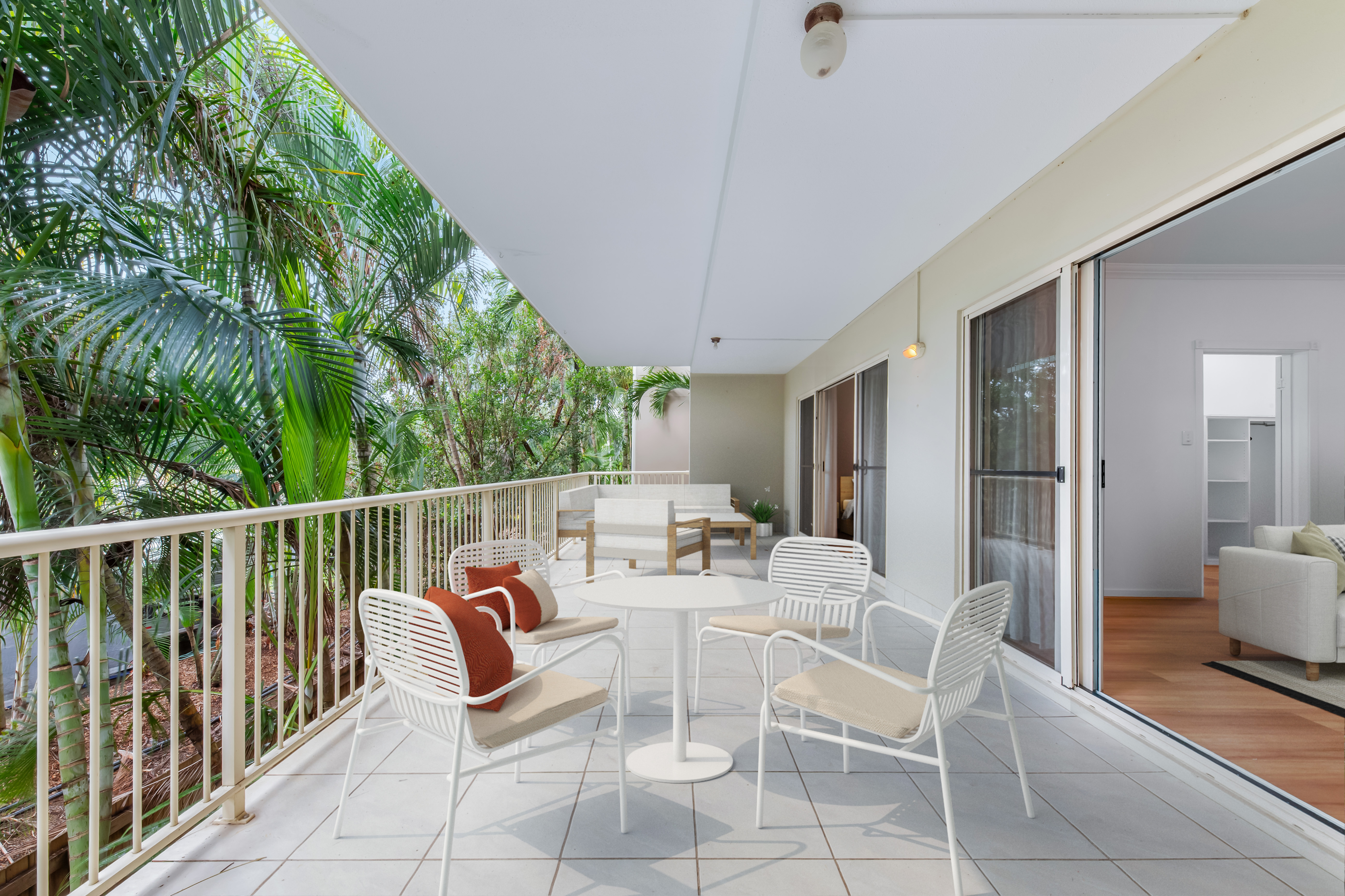 42/21 Shute Harbour Road, Cannonvale - Image 1