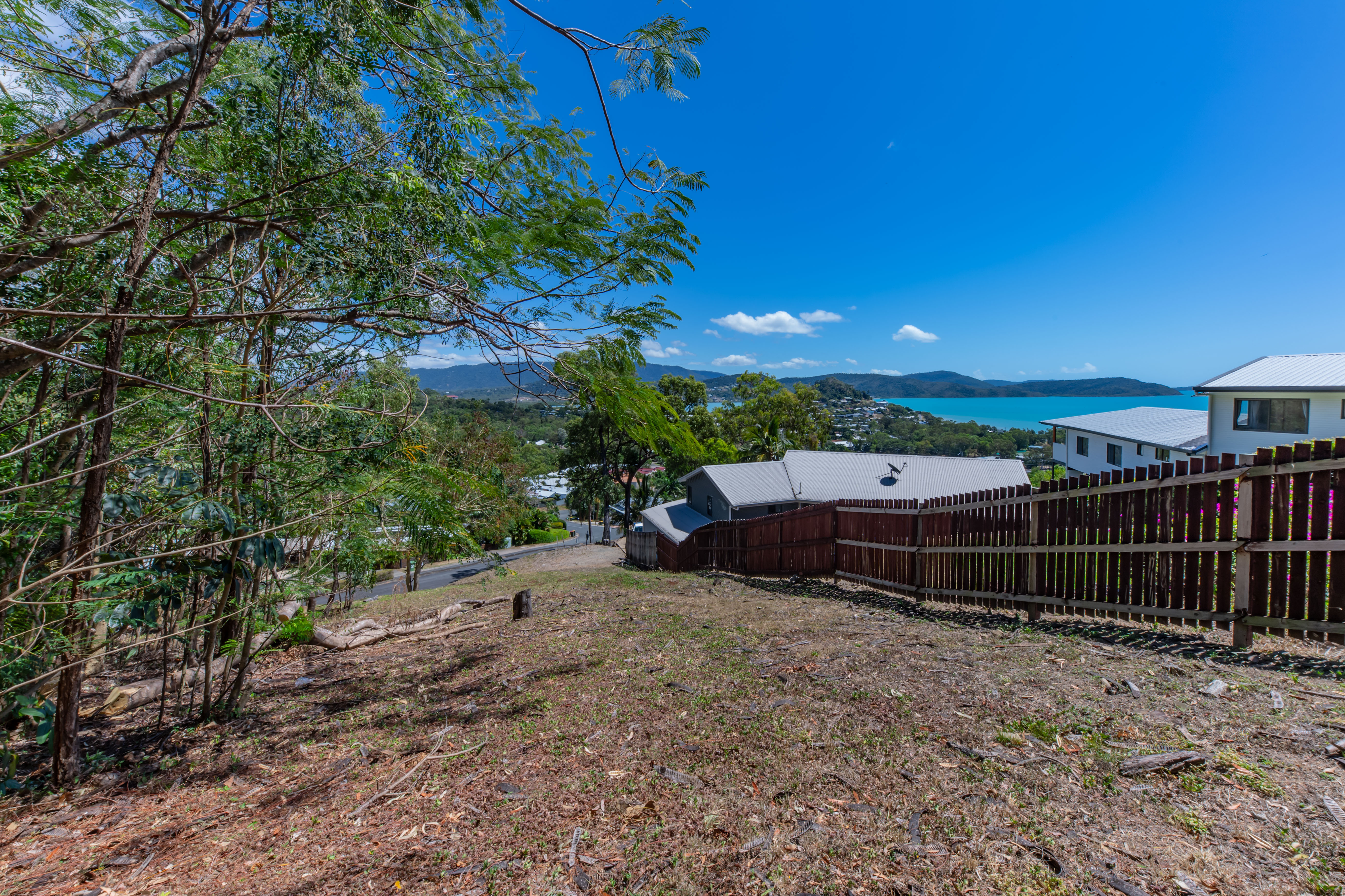 1 Macona Crescent, Cannonvale - Thumbnail 7