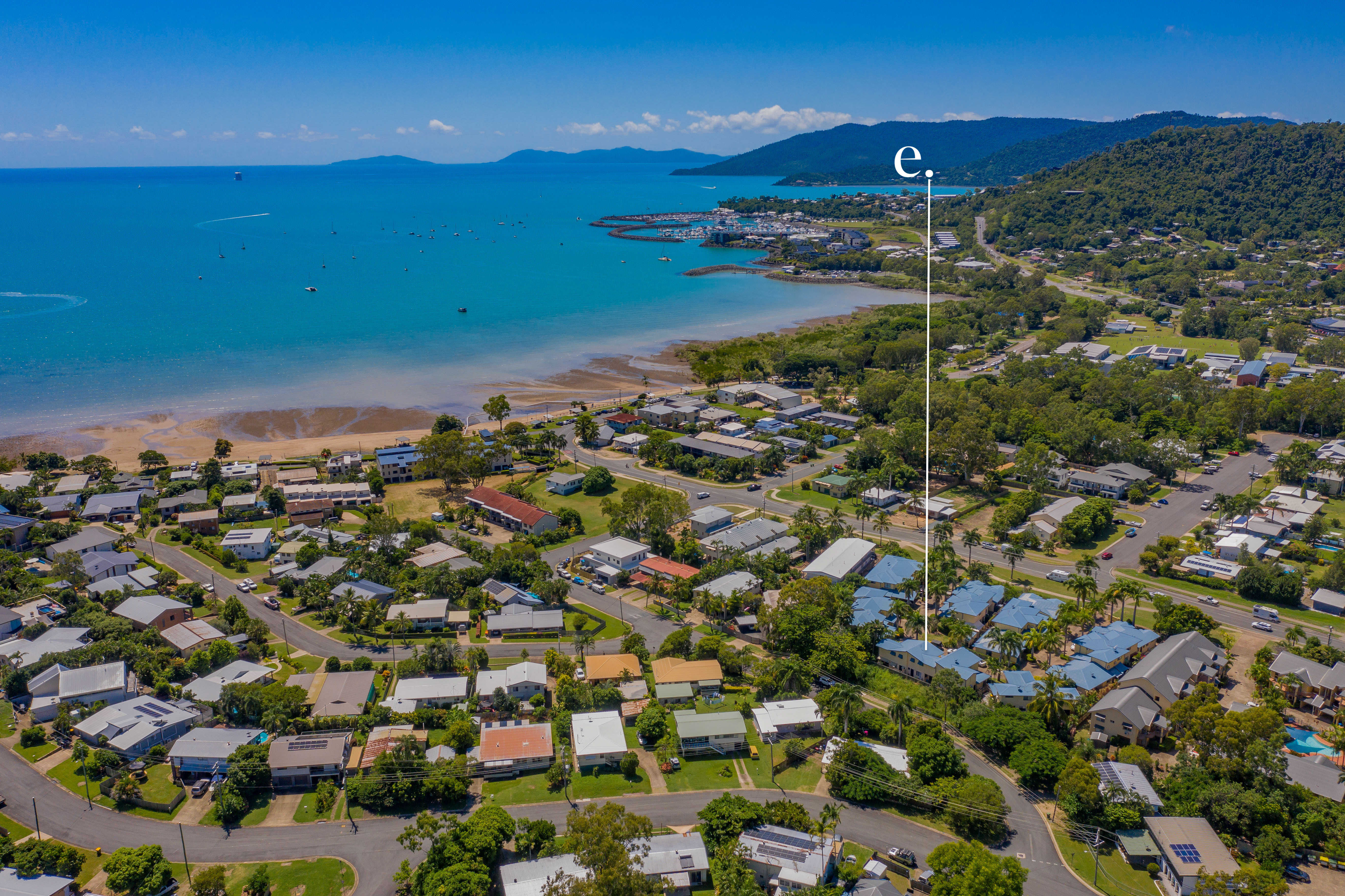 8/16 Beach Road, Cannonvale - Thumbnail 2