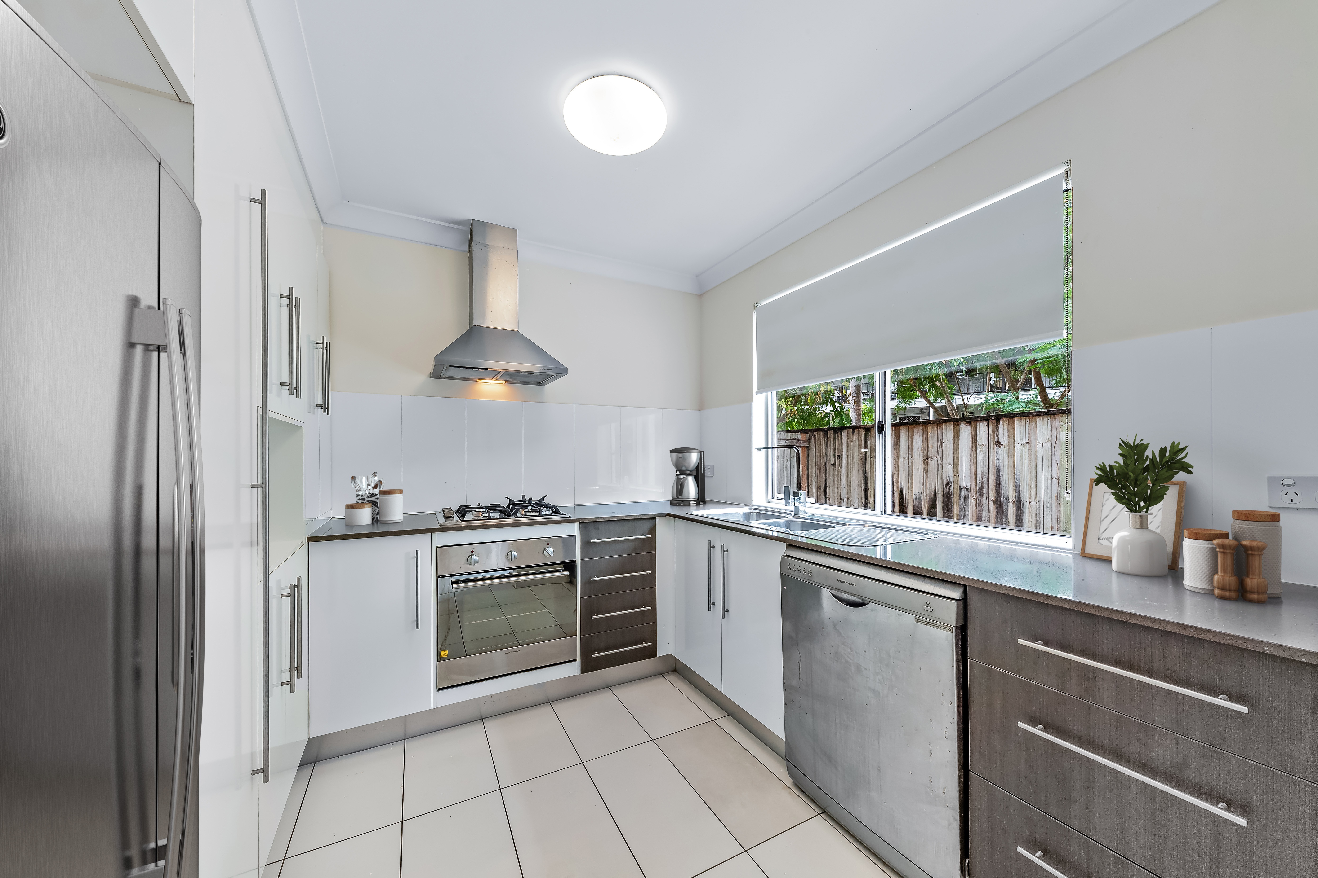 32/65 Manooka Drive, Cannonvale - Thumbnail 2