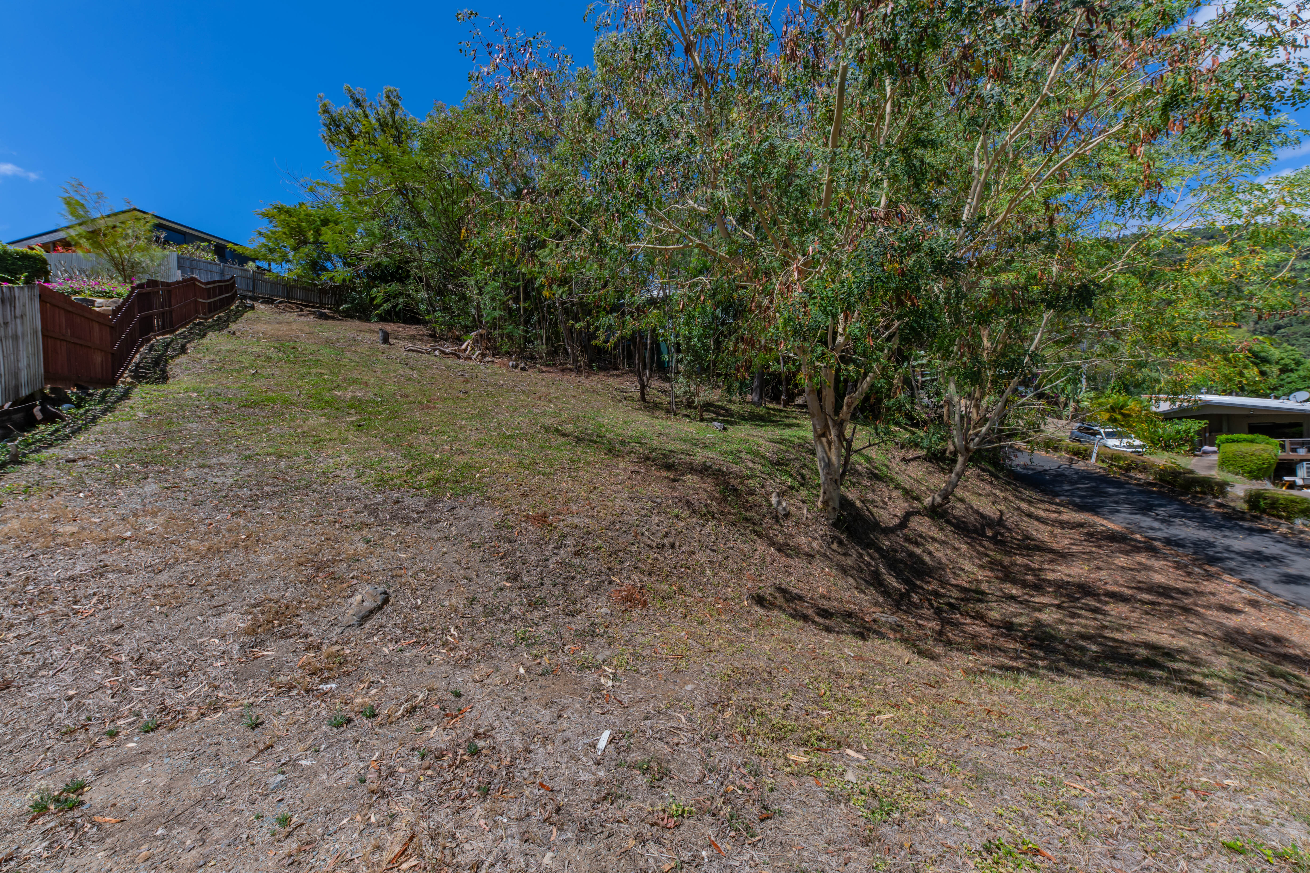 1 Macona Crescent, Cannonvale - Thumbnail 5