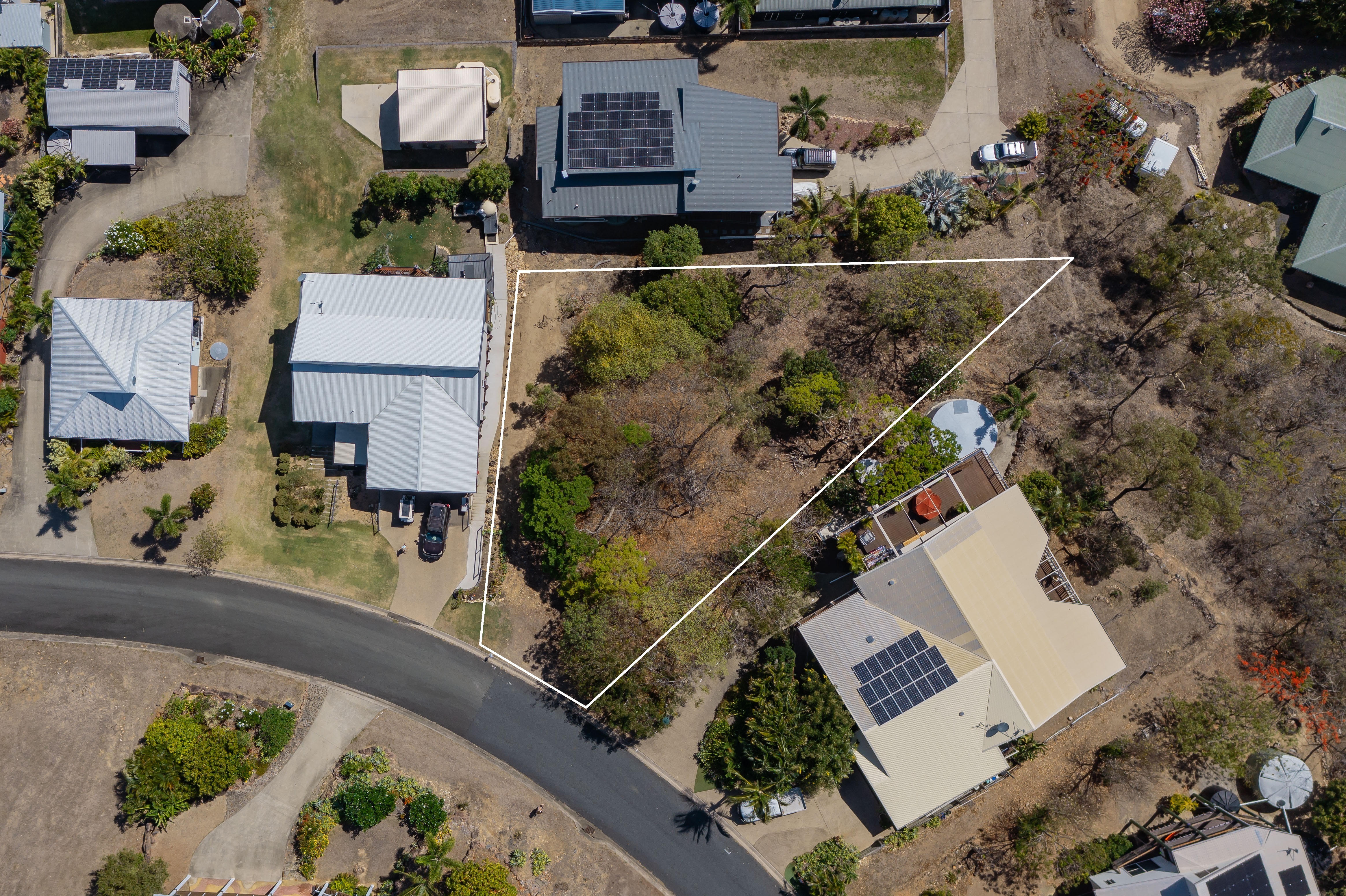 19 Roseric Crescent, Hideaway Bay - Thumbnail 5