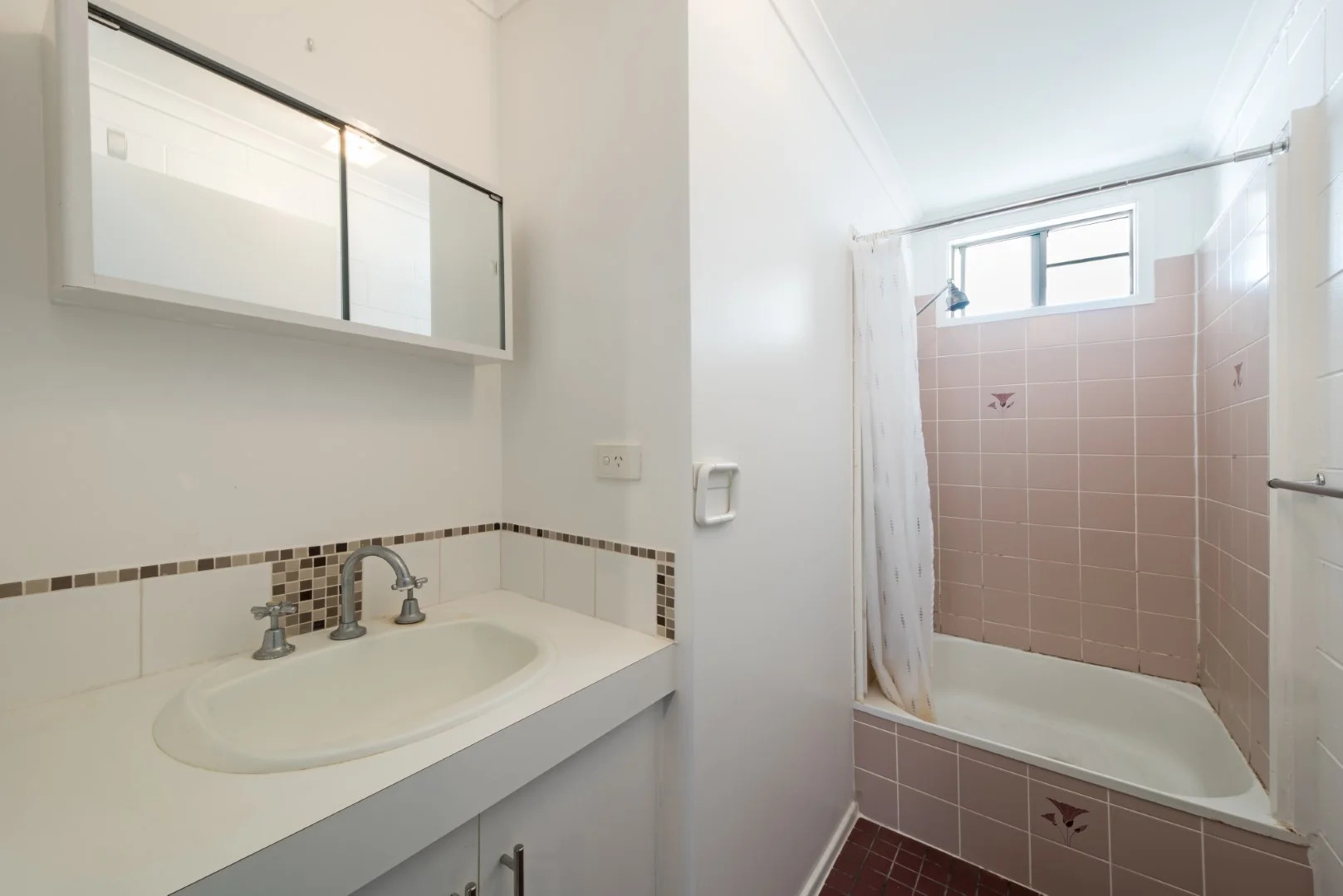 12/11 Island Drive, Cannonvale - Thumbnail 5