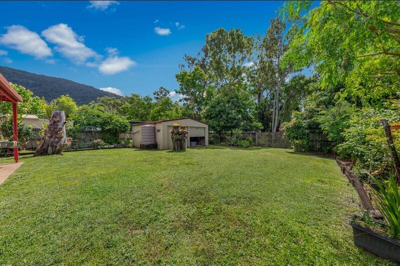12 Sanctuary Avenue, Jubilee Pocket - Thumbnail 4
