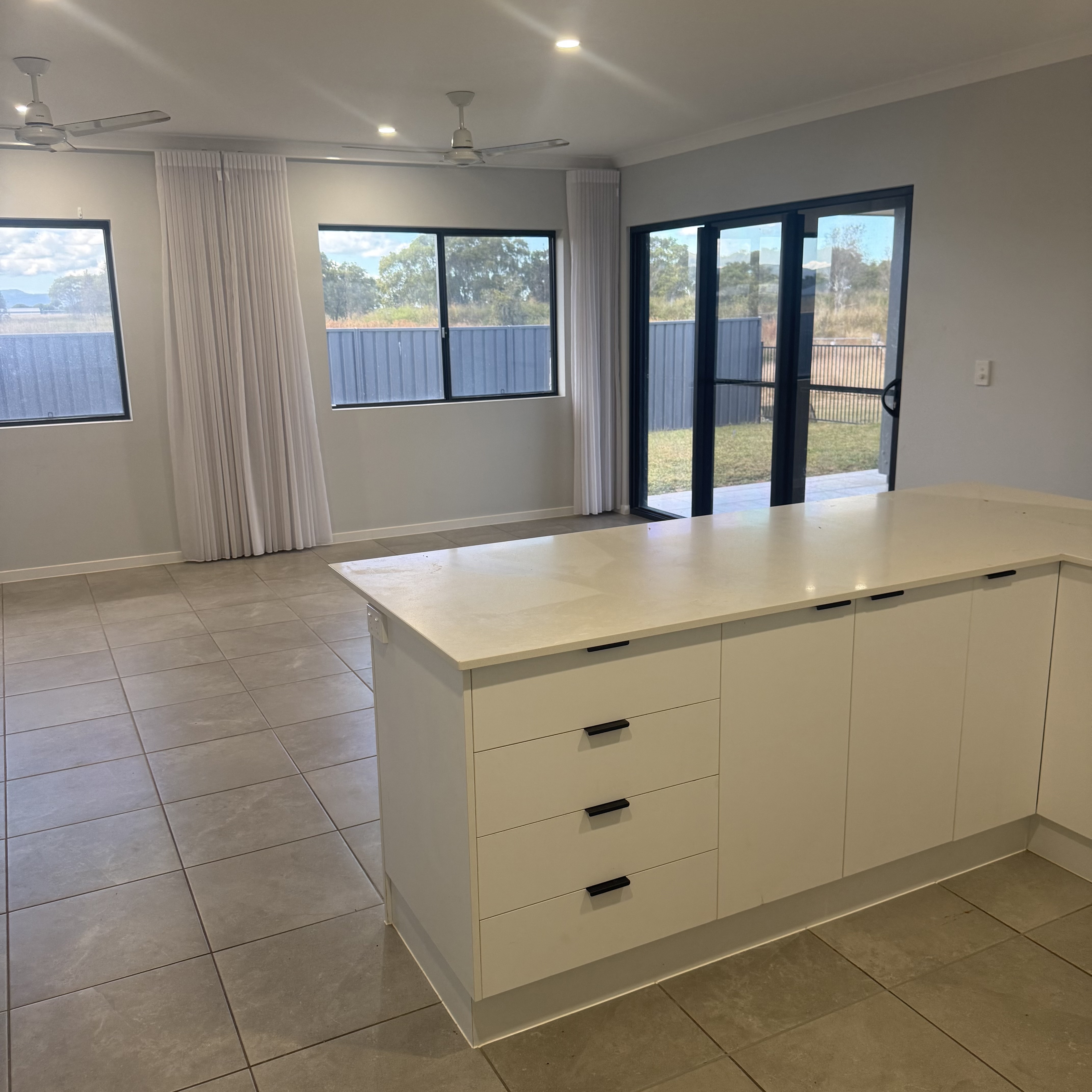 1 Leet Crescent, Proserpine - Thumbnail 7