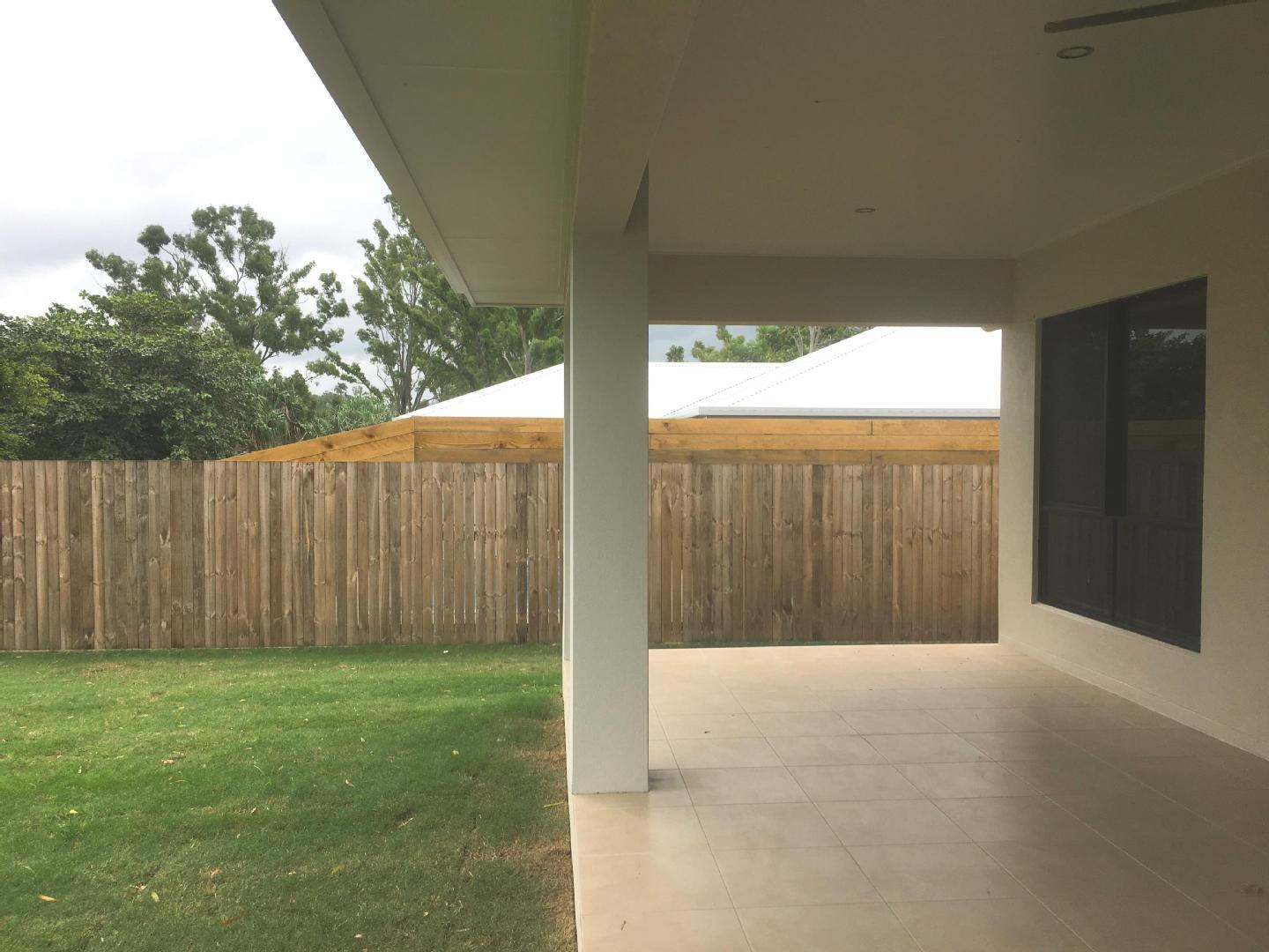 12A Jessamine Close, Cannonvale - Thumbnail 5