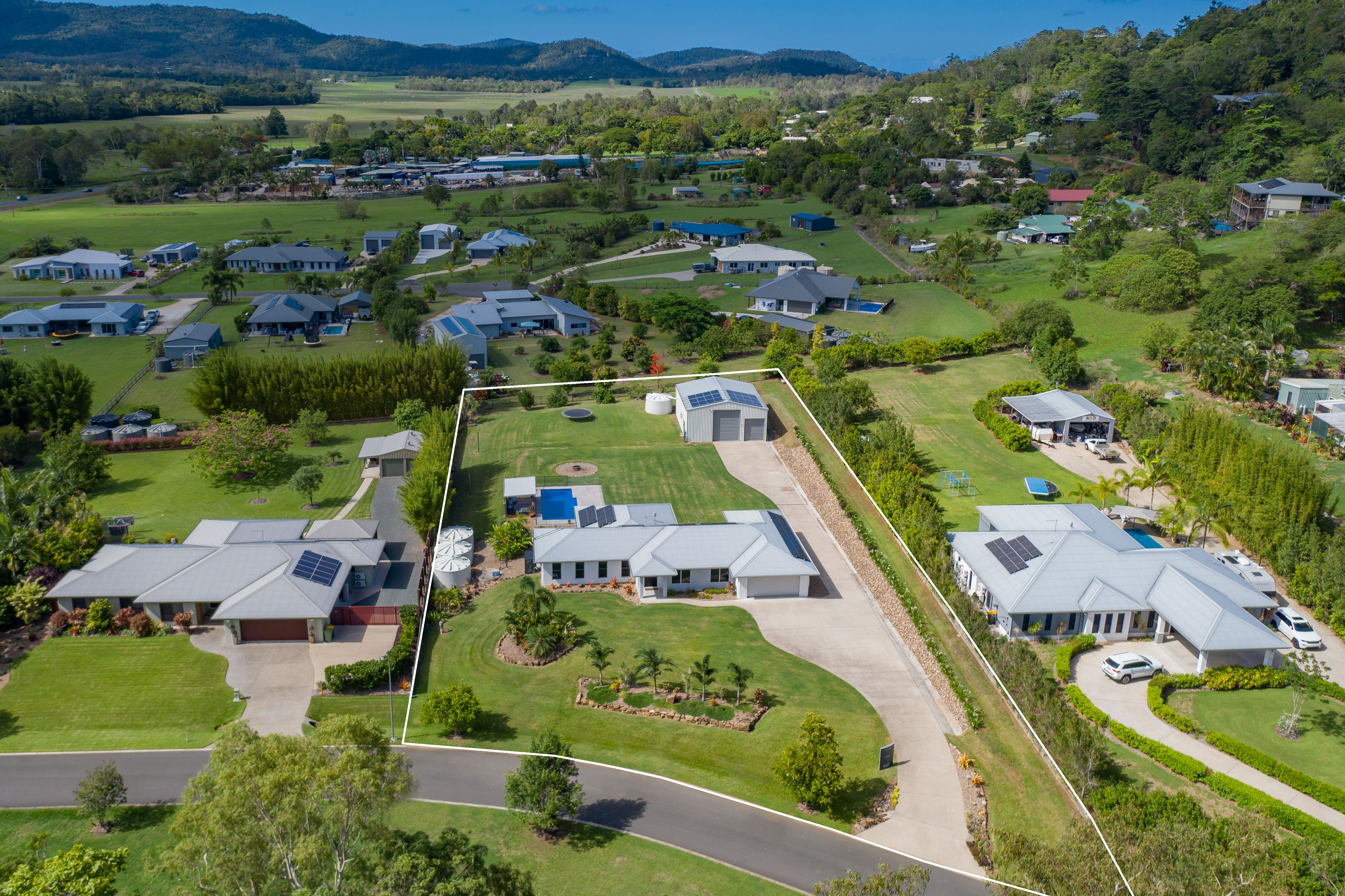 24 Honeyeater Crescent, Cannon Valley - Image 1