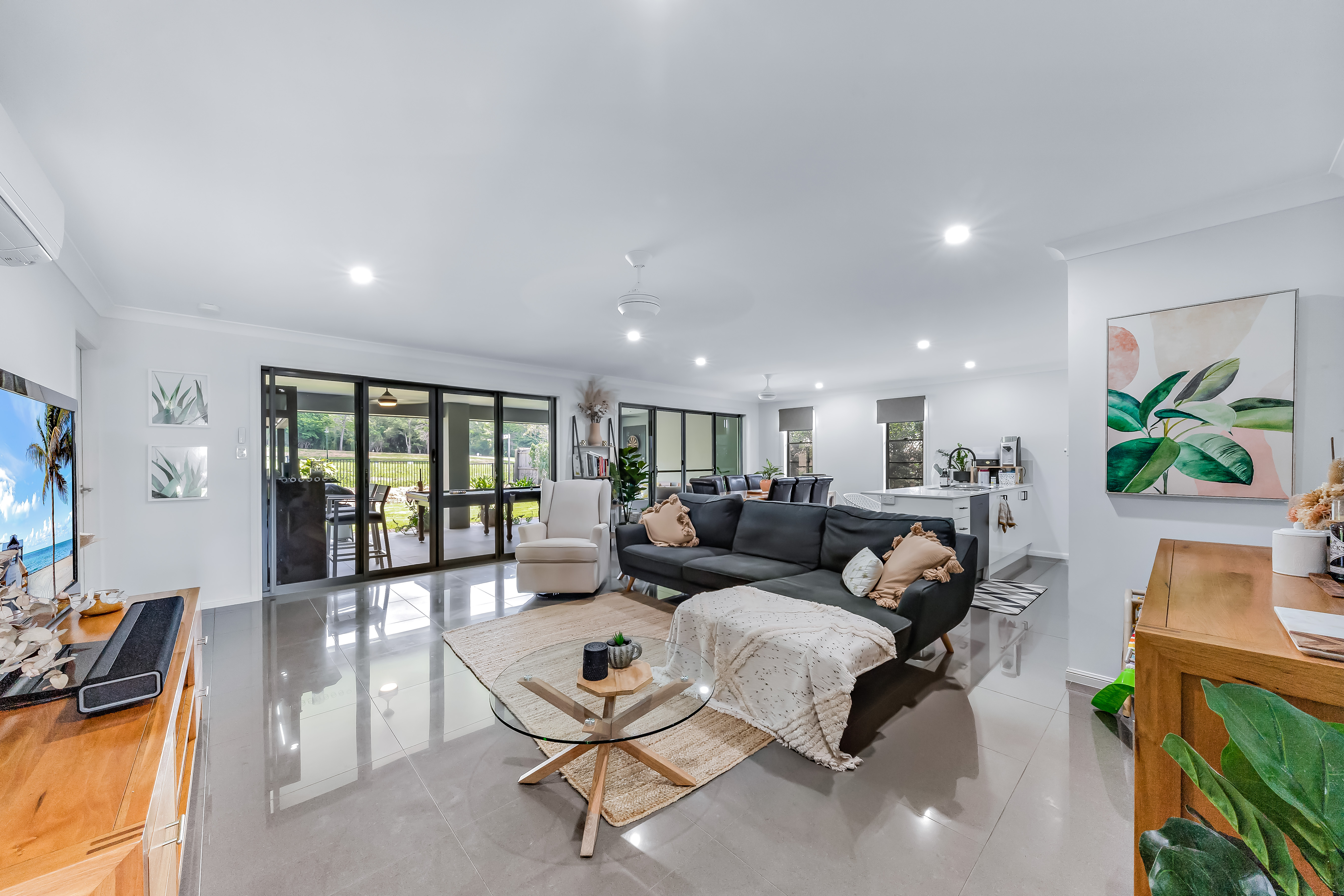 43 Endeavour Circuit, Cannonvale - Thumbnail 4