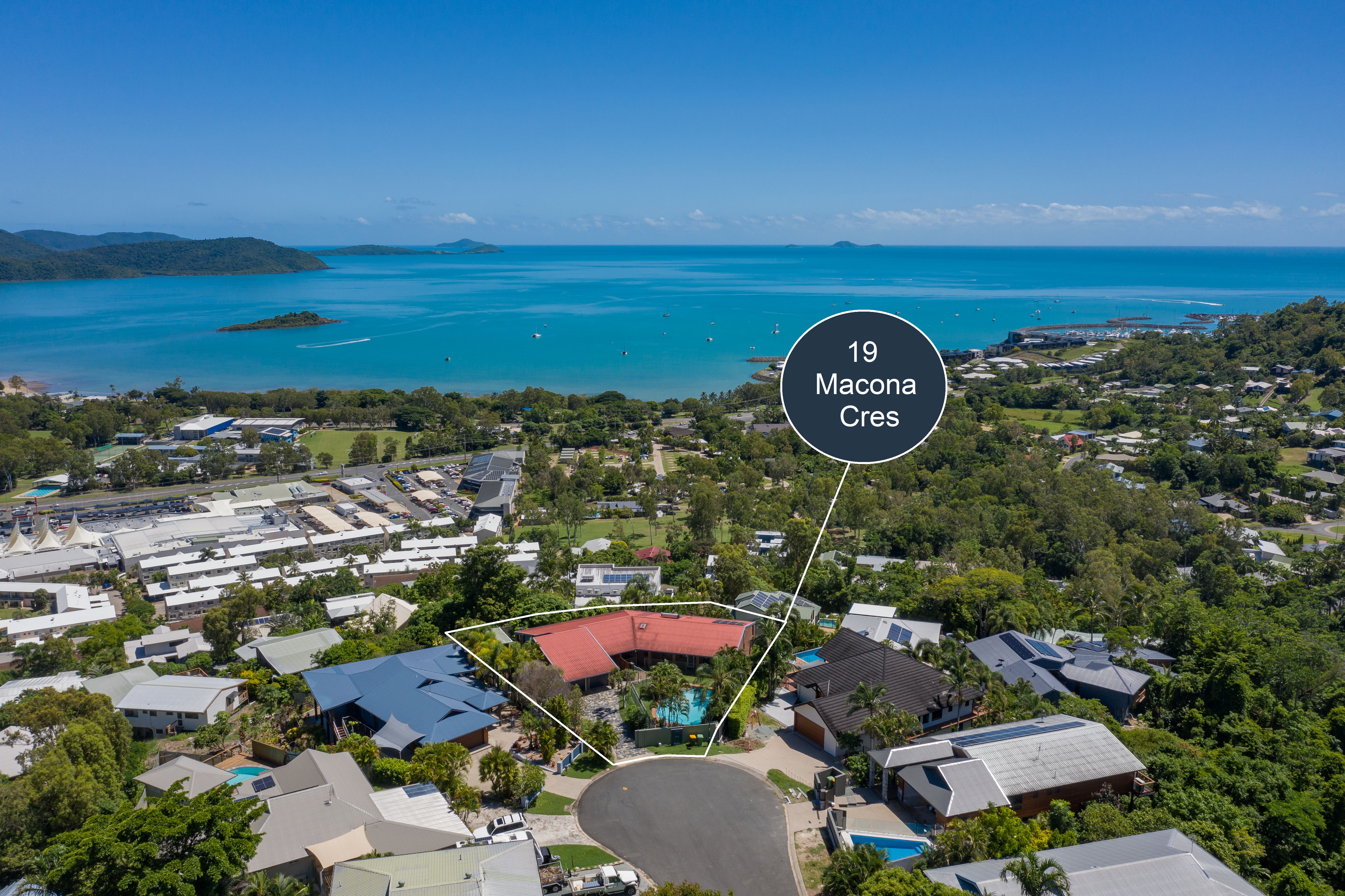 19 Macona Crescent, Cannonvale - Thumbnail 2
