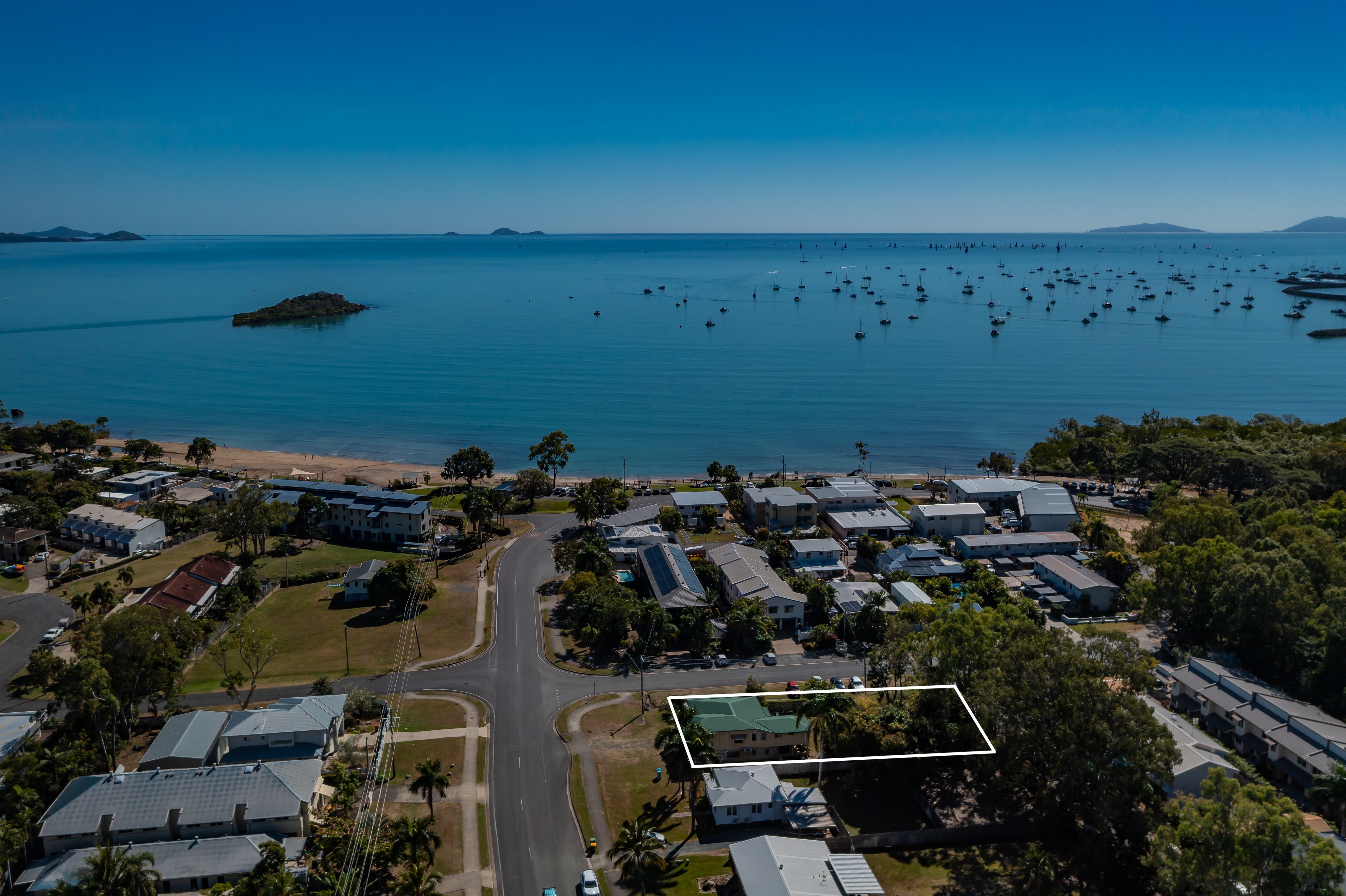 5 Beach Road, Cannonvale - Image 1