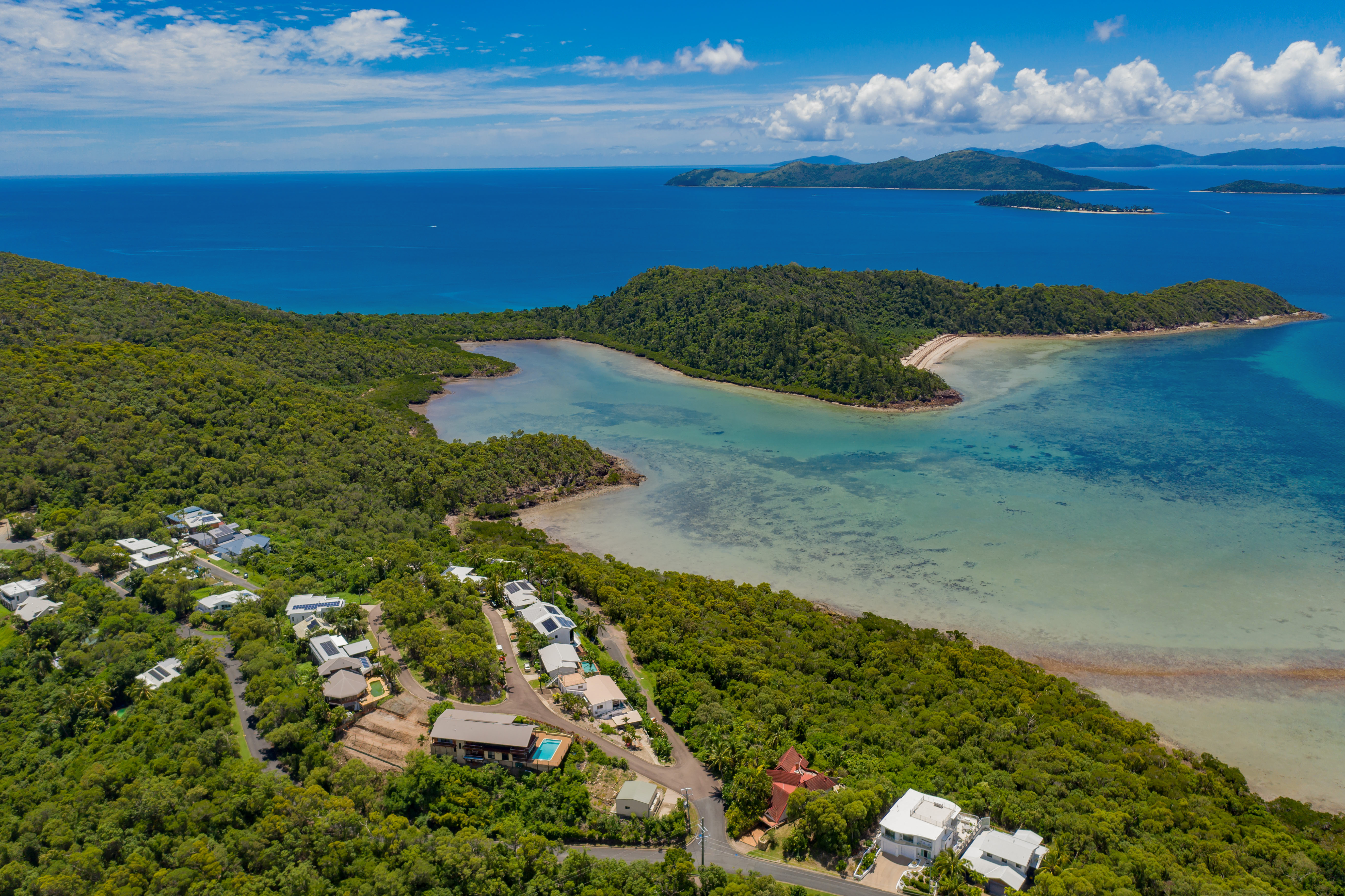 13 Passage Avenue, Shute Harbour - Thumbnail 4