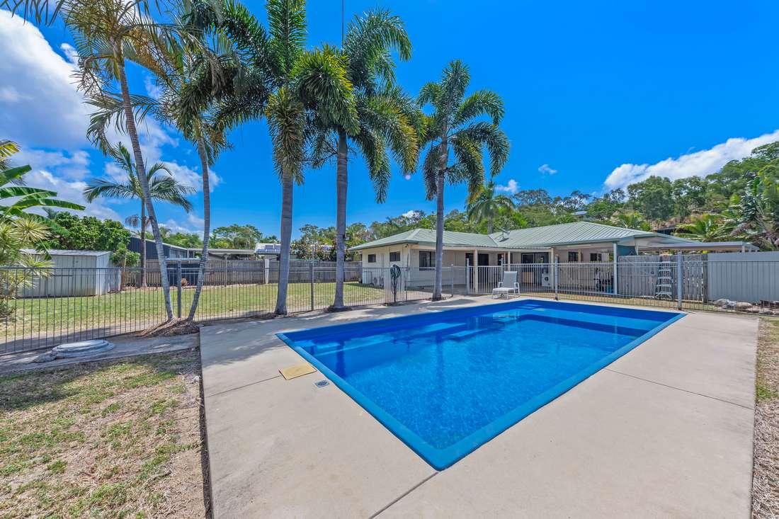 13 Grace Avenue, Cannonvale - Image 1