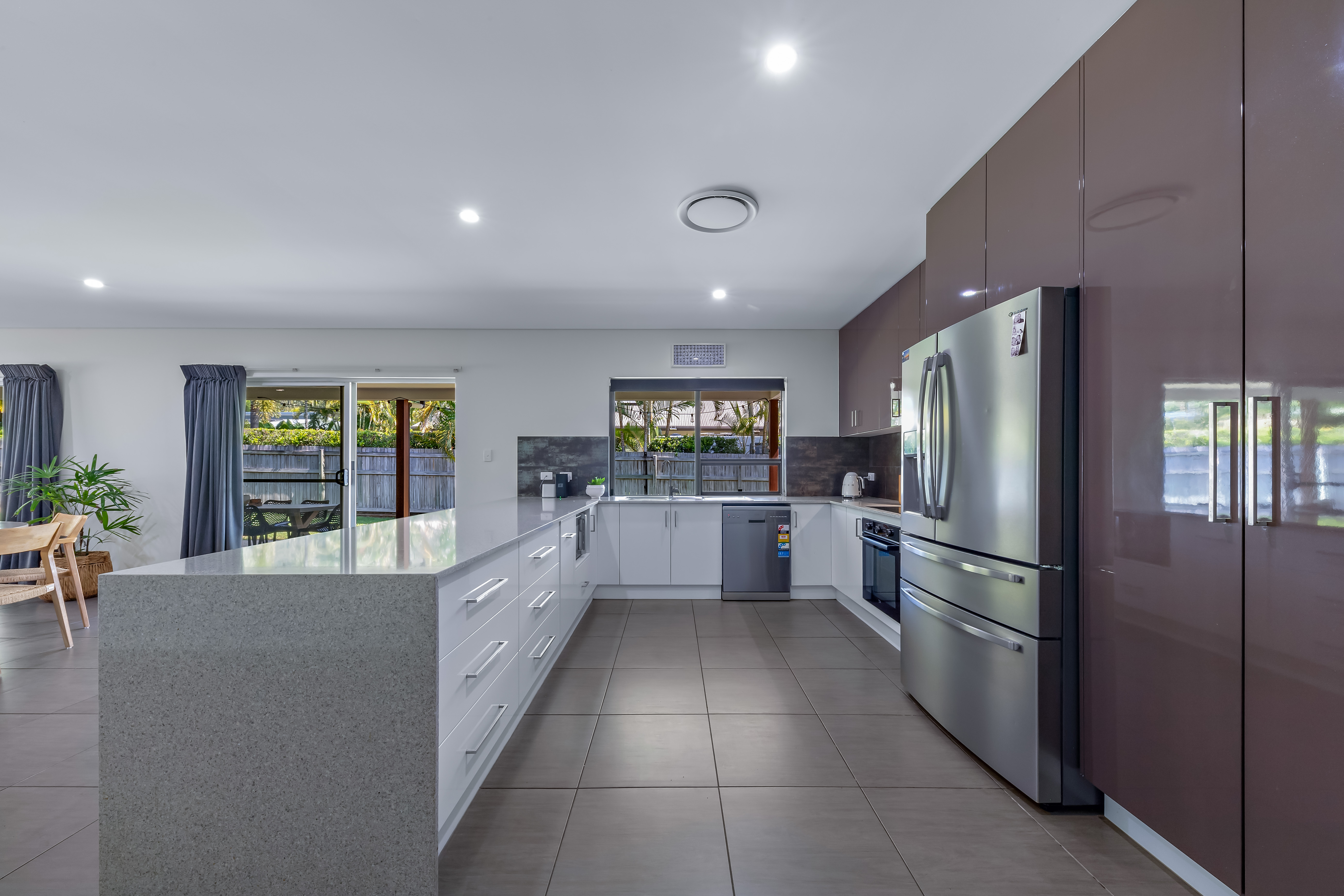 83 Parker Road, Cannonvale - Thumbnail 6