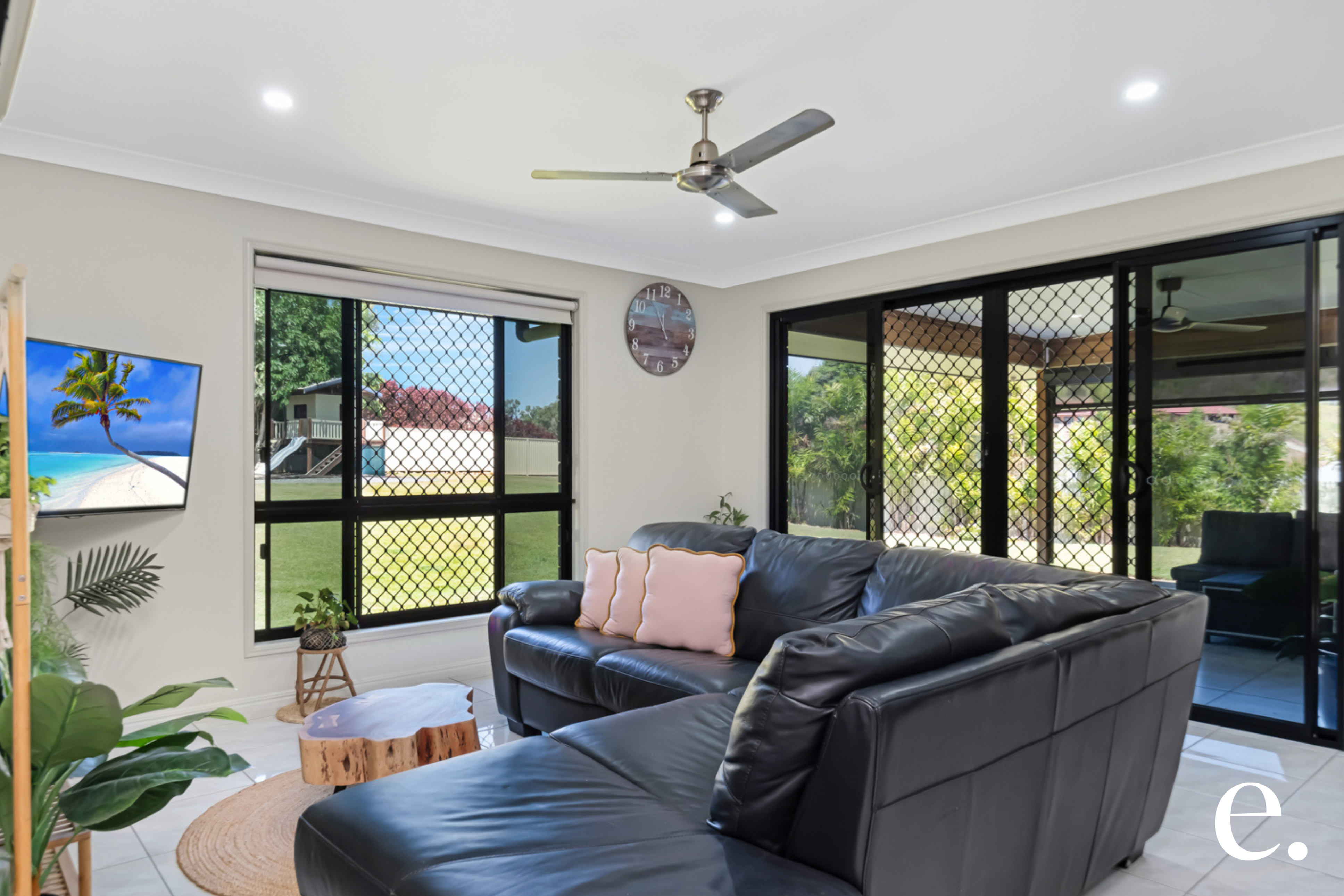 6 Samuel Place, Rockyview - Thumbnail 5