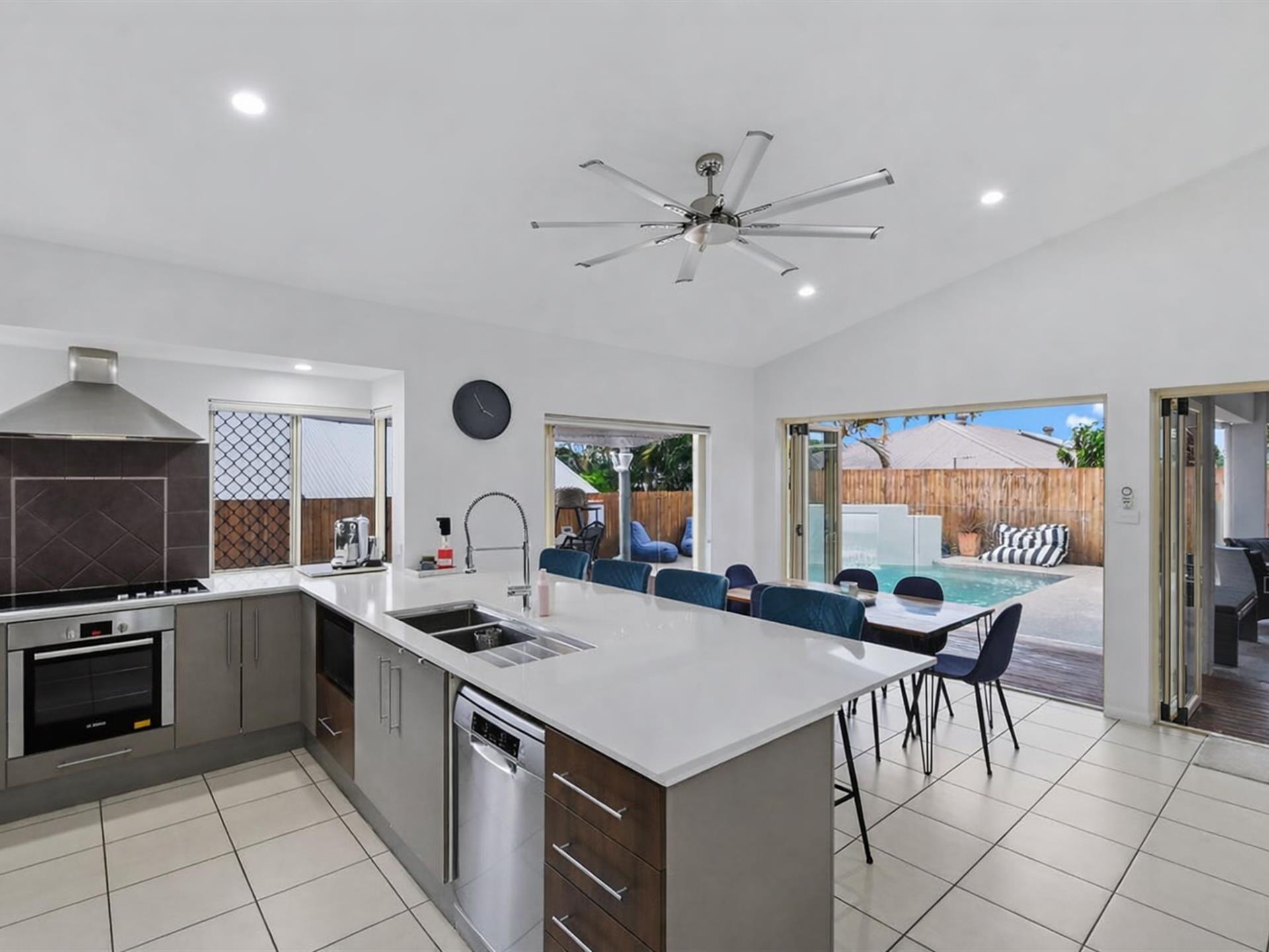 Blog: 7 Red Gum Close, Mount Sheridan – Sold for $845,000