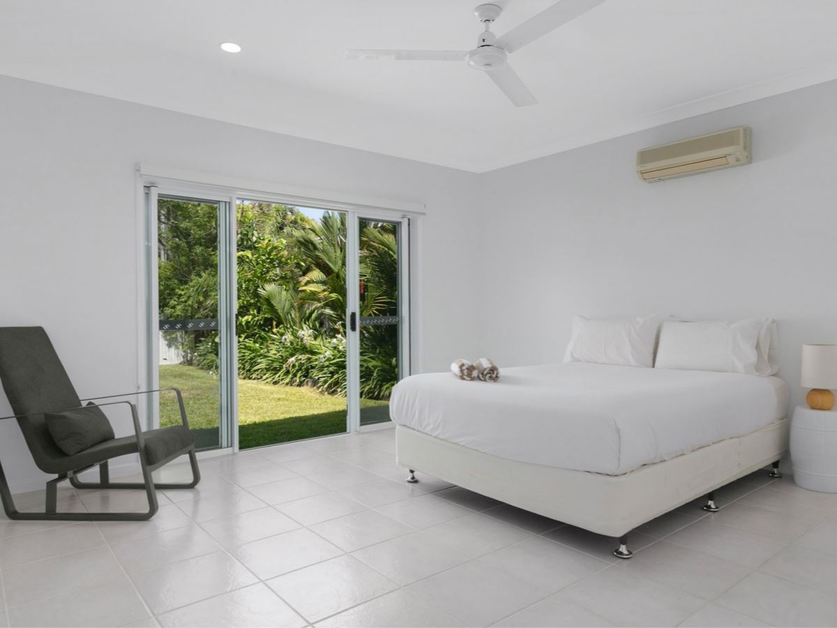 Property Sale at 52 Kewarra Street, Kewarra Beach QLD, 4879 Quaid