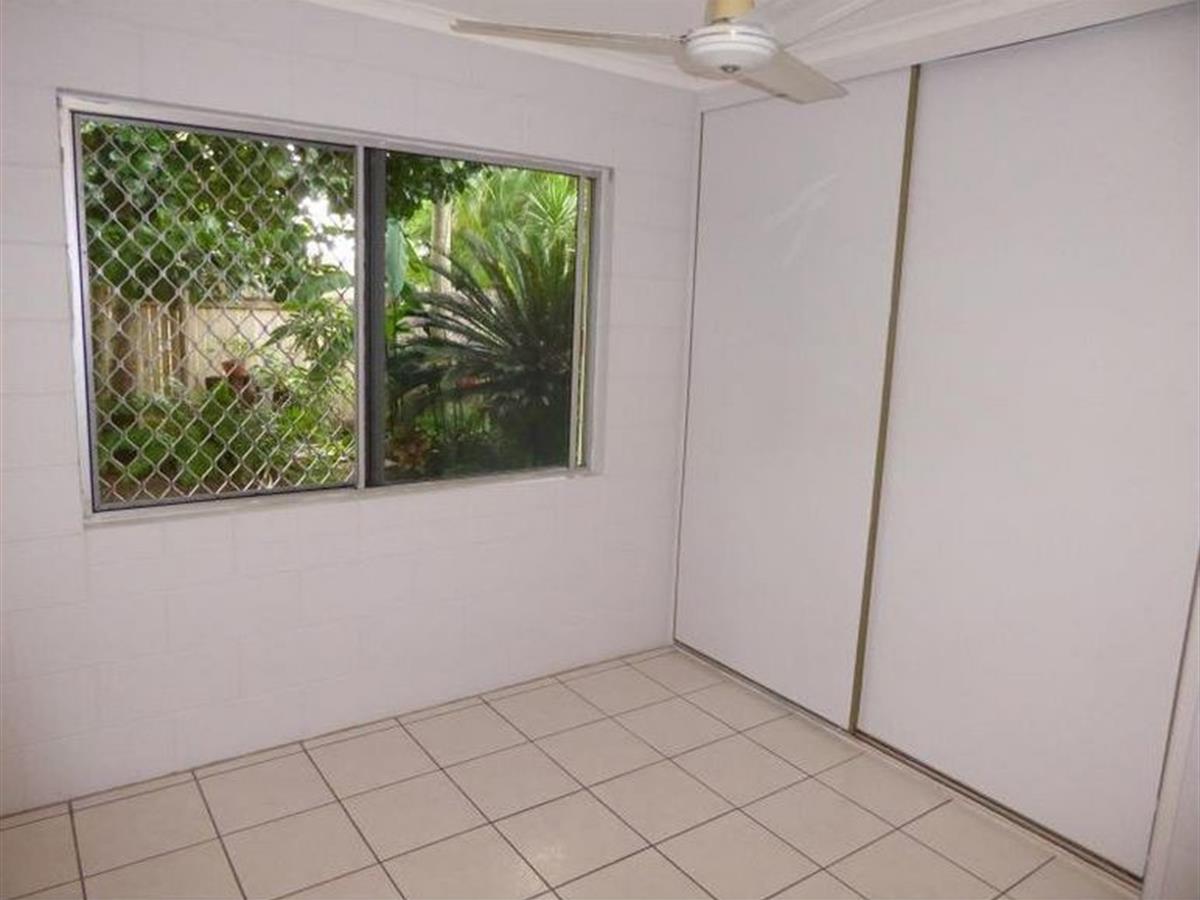 Property Lease at 2/93 Jensen Street, Whitfield QLD, 4870 iicon